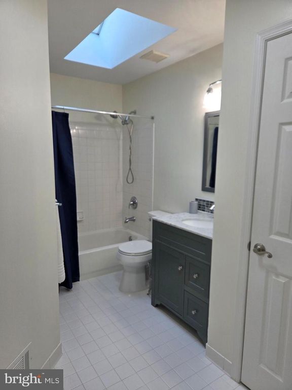 Image 50 of property listing at 1547 SAPPINGTON DR, Gambrills, MD 21054