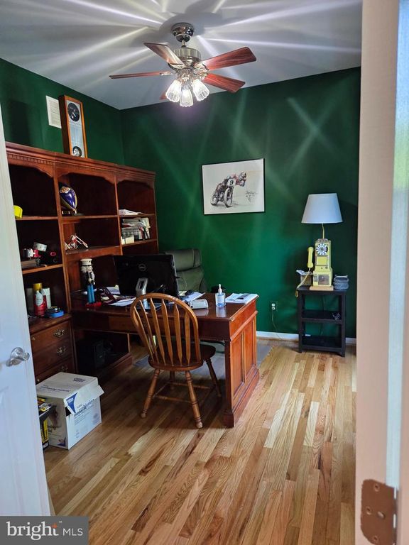 Image 58 of property listing at 1547 SAPPINGTON DR, Gambrills, MD 21054