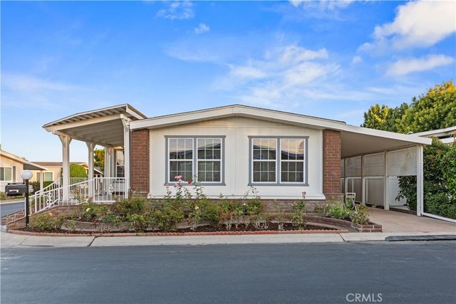 5200 Irvine Boulevard 210, Irvine, CA 92620