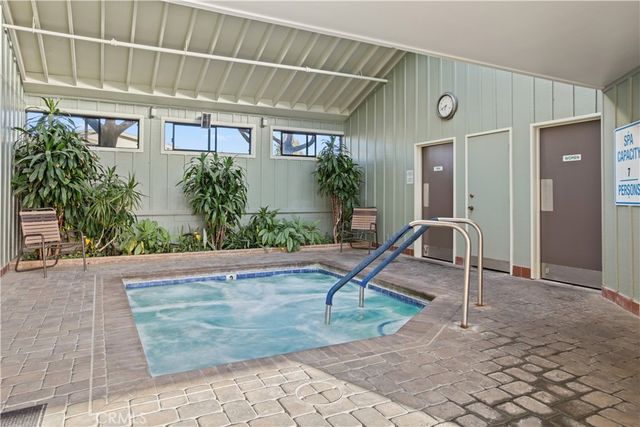 5200 Irvine Boulevard 210, Irvine, CA 92620