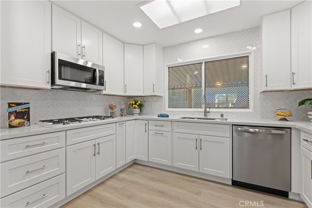 5200 Irvine Boulevard 210, Irvine, CA 92620