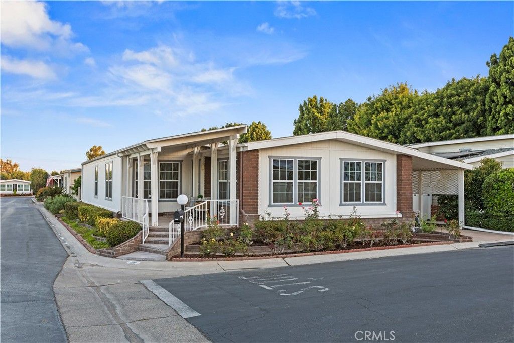 5200 Irvine Boulevard 210, Irvine, CA 92620