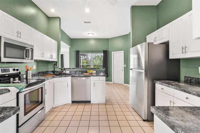 5331 OLD HICKORY LANE, Fruitland Park, FL 34731