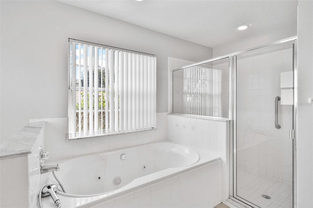 Image 36 of property listing at 5331 OLD HICKORY LANE, Fruitland Park, FL 34731