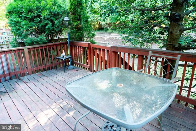 323 LYNN MANOR DR, Rockville, MD 20850