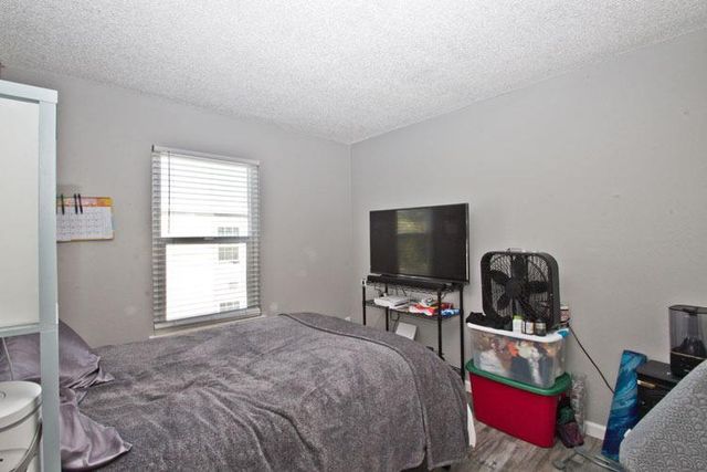 5606 Hillsdale Blvd #B, Sacramento, CA 95842