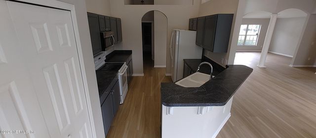 11816 COLLINS CREEK Drive, Jacksonville, FL 32258