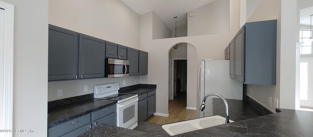 11816 COLLINS CREEK Drive, Jacksonville, FL 32258