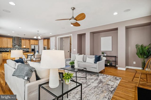 41881 REDGATE WAY, Ashburn, VA 20148