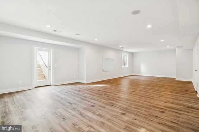 41881 REDGATE WAY, Ashburn, VA 20148