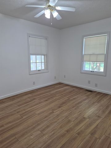 1526 Washington Blvd., Huntington, WV 25701
