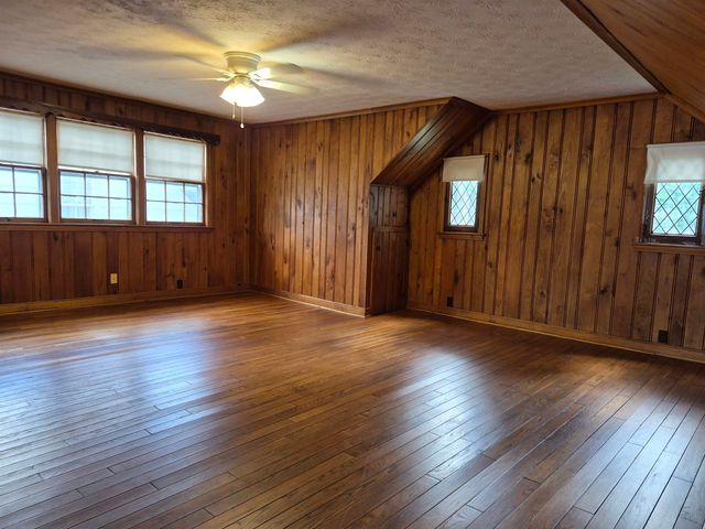1526 Washington Blvd., Huntington, WV 25701
