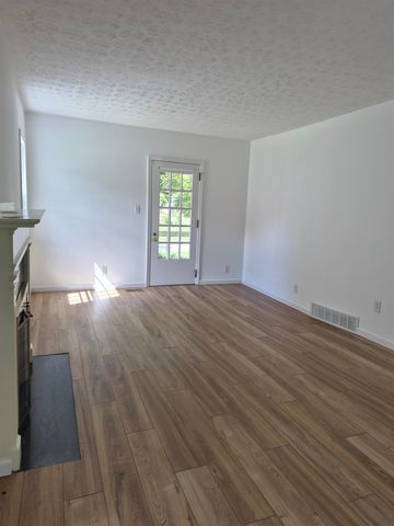1526 Washington Blvd., Huntington, WV 25701