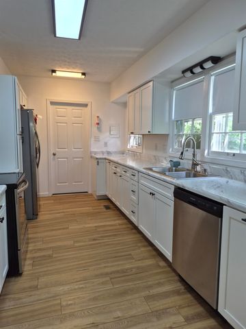 1526 Washington Blvd., Huntington, WV 25701