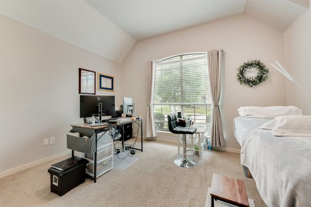 2723 Ponce De Leon, Grand Prairie, TX 75054