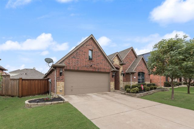2723 Ponce De Leon, Grand Prairie, TX 75054
