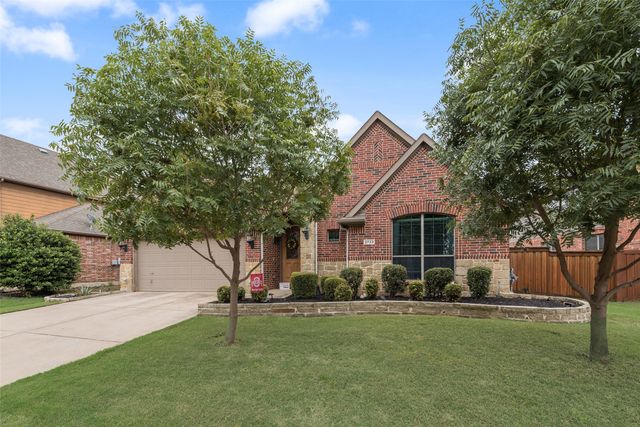 2723 Ponce De Leon, Grand Prairie, TX 75054