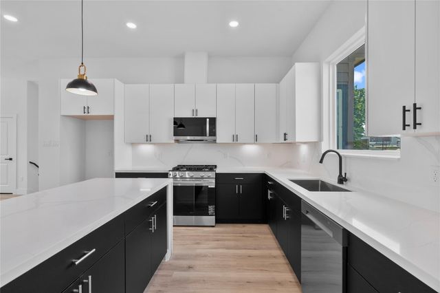 3510 Saltus Street, Houston, TX 77003
