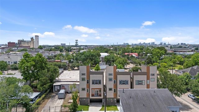 3510 Saltus Street, Houston, TX 77003