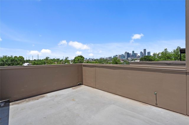 3510 Saltus Street, Houston, TX 77003