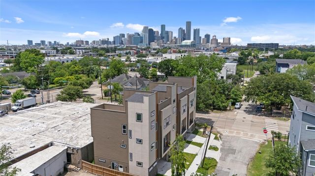 3510 Saltus Street, Houston, TX 77003