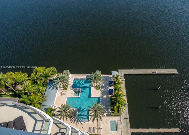 17301 Biscayne Blvd 1609, North Miami Beach, FL 33160