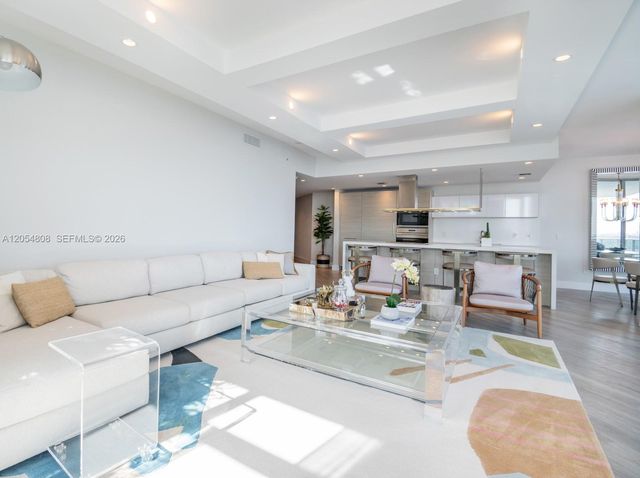 17301 Biscayne Blvd 1609, North Miami Beach, FL 33160