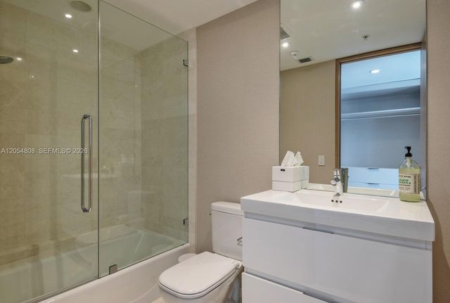 17301 Biscayne Blvd 1609, North Miami Beach, FL 33160