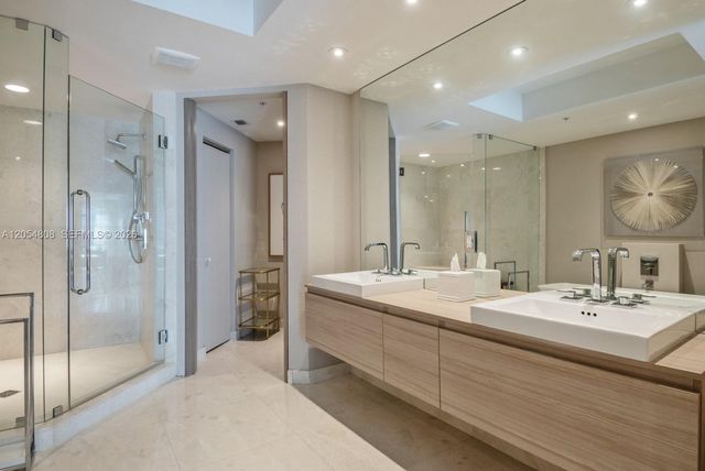 17301 Biscayne Blvd 1609, North Miami Beach, FL 33160