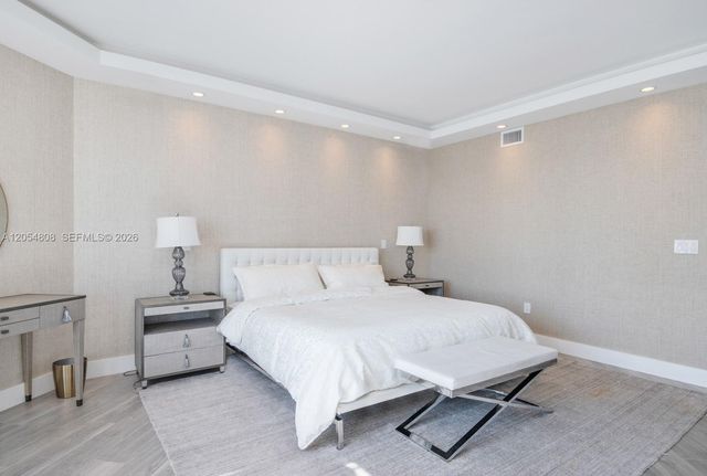 17301 Biscayne Blvd 1609, North Miami Beach, FL 33160