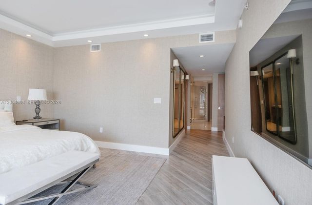17301 Biscayne Blvd 1609, North Miami Beach, FL 33160