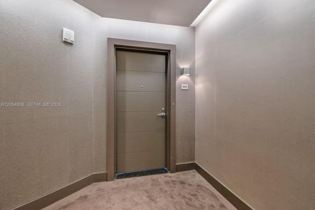 17301 Biscayne Blvd 1609, North Miami Beach, FL 33160
