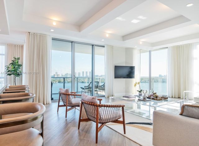 17301 Biscayne Blvd 1609, North Miami Beach, FL 33160