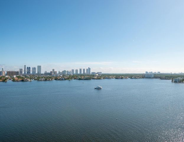 17301 Biscayne Blvd 1609, North Miami Beach, FL 33160