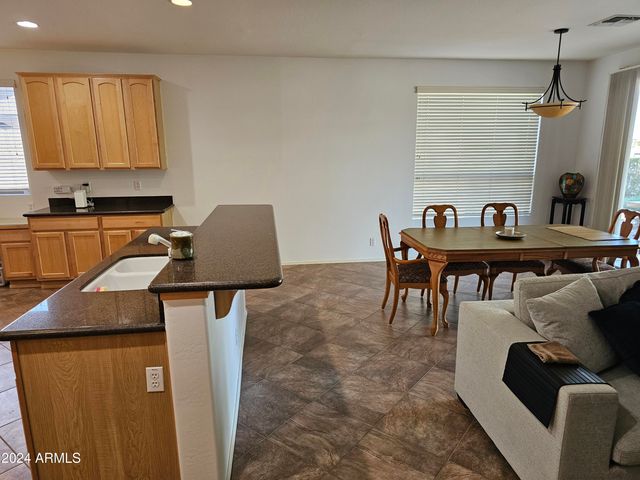 25111 S GOLFVIEW Drive, Sun Lakes, AZ 85248