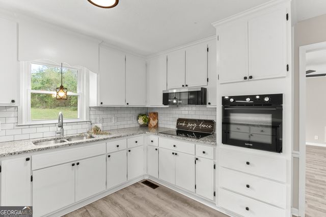 2903 Pickett Ridge, Macon, GA 31204