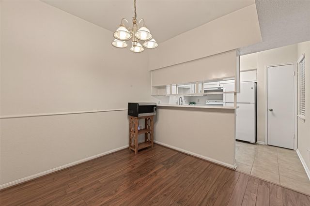 2100 Tanglewilde Street 596, Houston, TX 77063