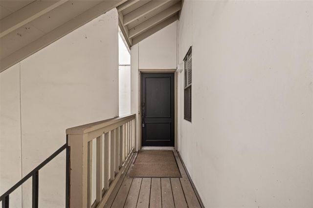 2100 Tanglewilde Street 596, Houston, TX 77063