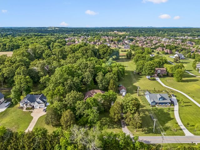 463 Carver Ln, Lebanon, TN 37087