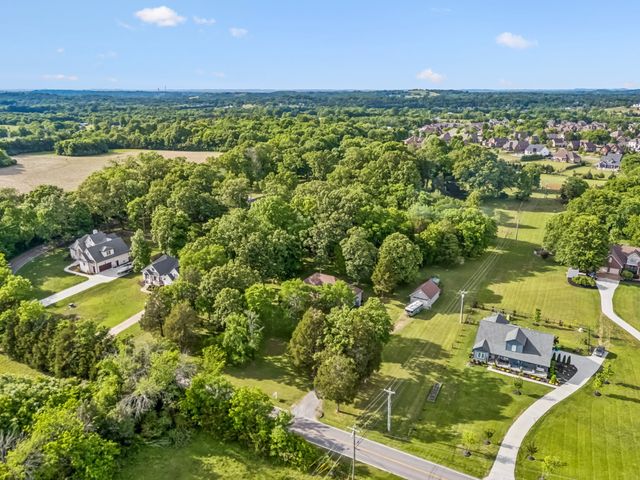 463 Carver Ln, Lebanon, TN 37087