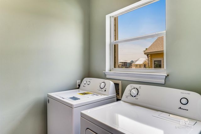 302 W 8th Street, Gulf Shores, AL 36542