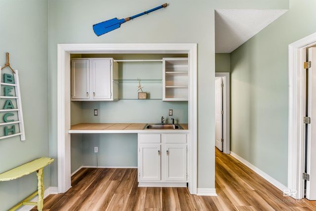 302 W 8th Street, Gulf Shores, AL 36542