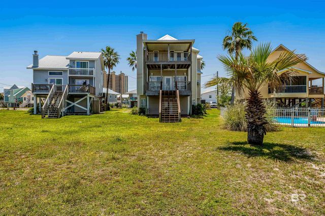 302 W 8th Street, Gulf Shores, AL 36542