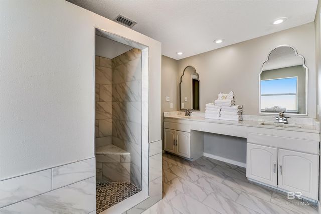 302 W 8th Street, Gulf Shores, AL 36542