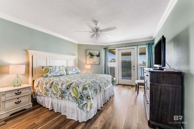 302 W 8th Street, Gulf Shores, AL 36542