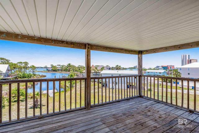 302 W 8th Street, Gulf Shores, AL 36542