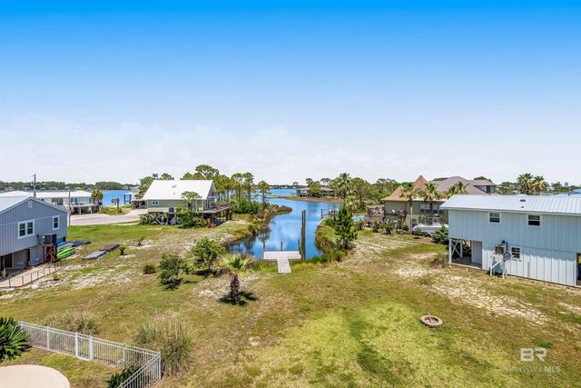 302 W 8th Street, Gulf Shores, AL 36542