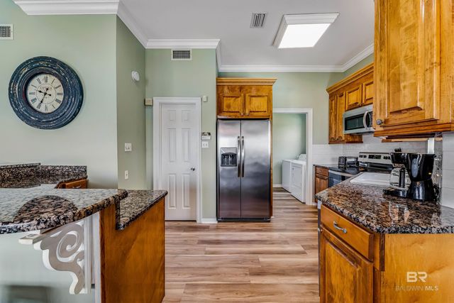 302 W 8th Street, Gulf Shores, AL 36542