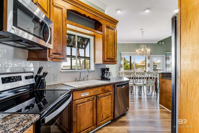 302 W 8th Street, Gulf Shores, AL 36542