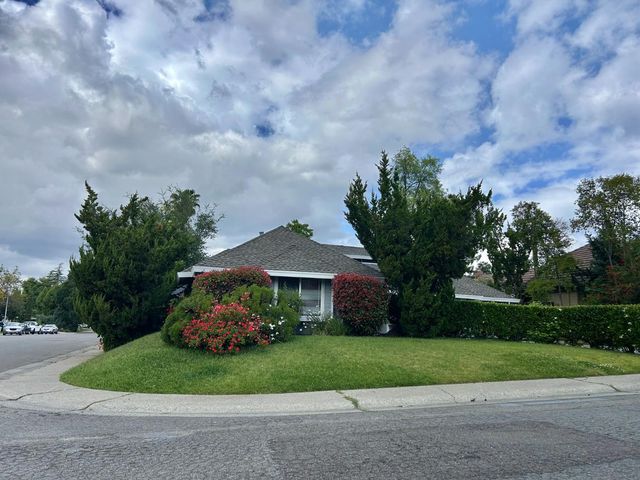 8320 Niessen Way, Fair Oaks, CA 95628